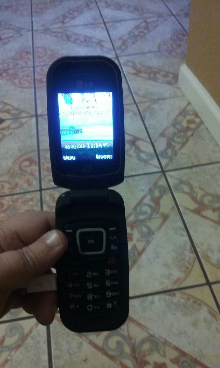 metro pcs lg flip phone