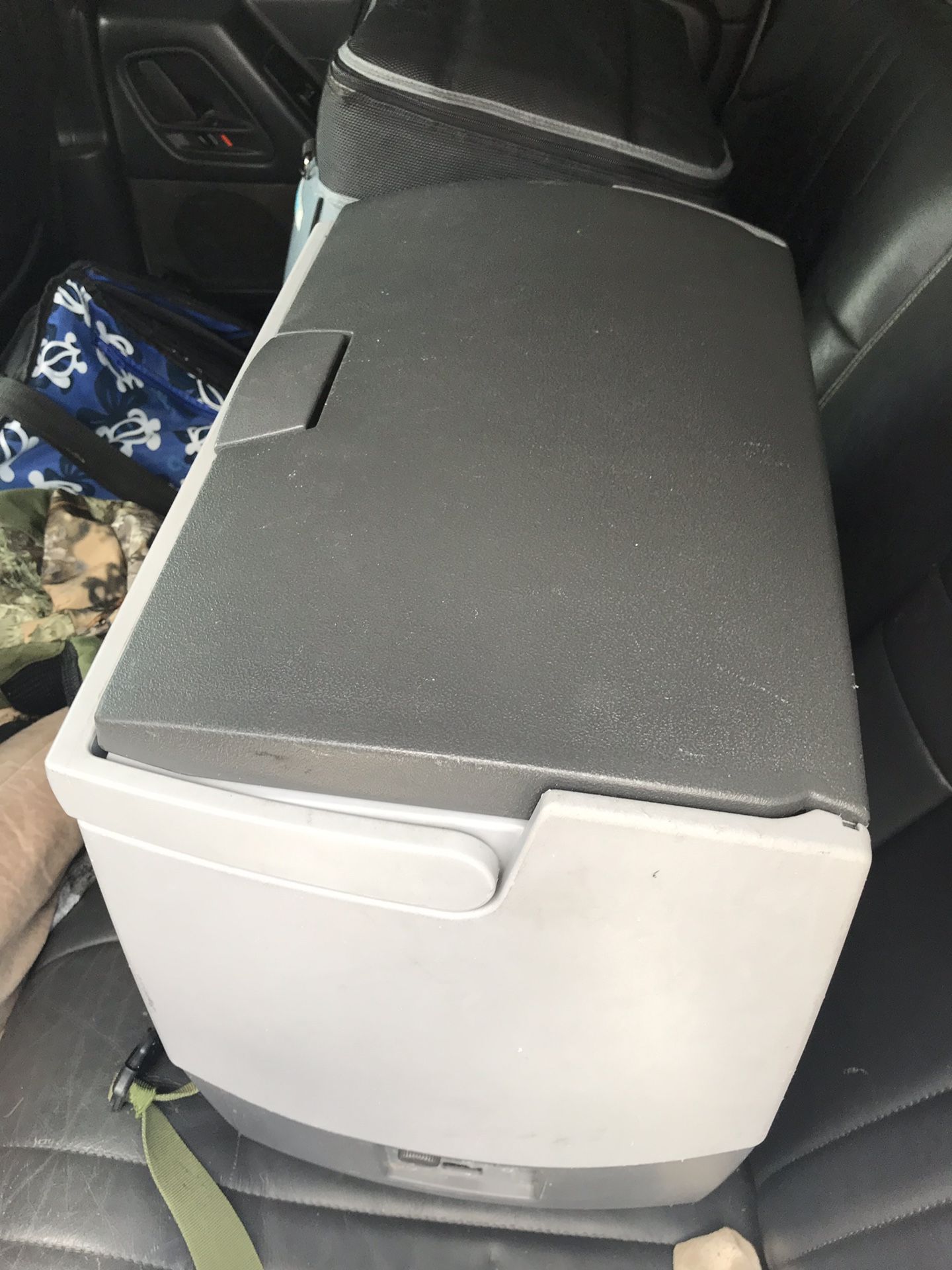Dometic CF 18 portable freezer/fridge/cooler