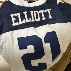 Ezekiel Elliott Authentic