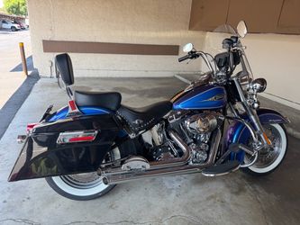 Harley Davidson OEM Seat driver and passenger like new