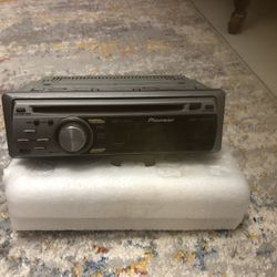2 Car Stereo￼