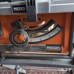 Rigid Table Saw 