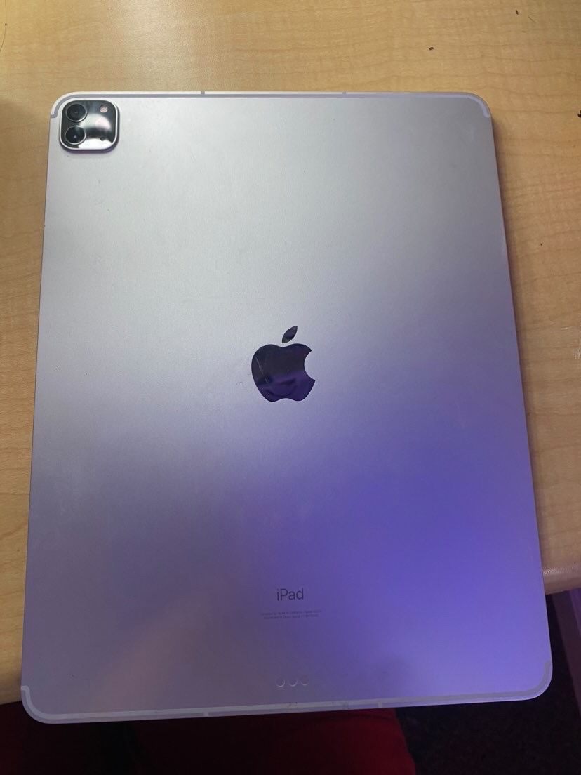 iPad 12.9 Inch 256gb WiFi + Celluar