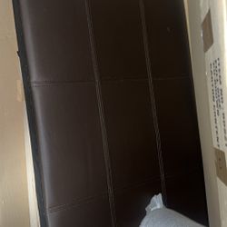 Full Size bed frame ( FOR SALE )