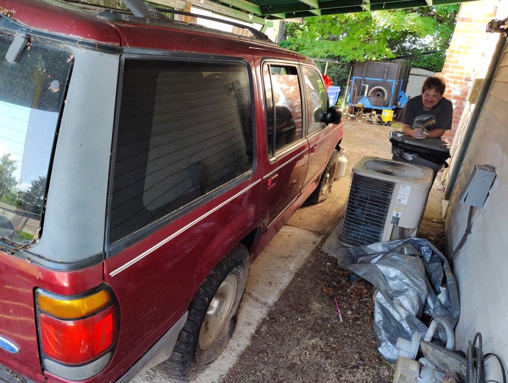 1998 Ford Explorer