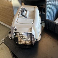 Cat/Small dog Crate 