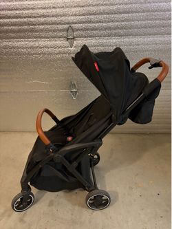 Travel stroller