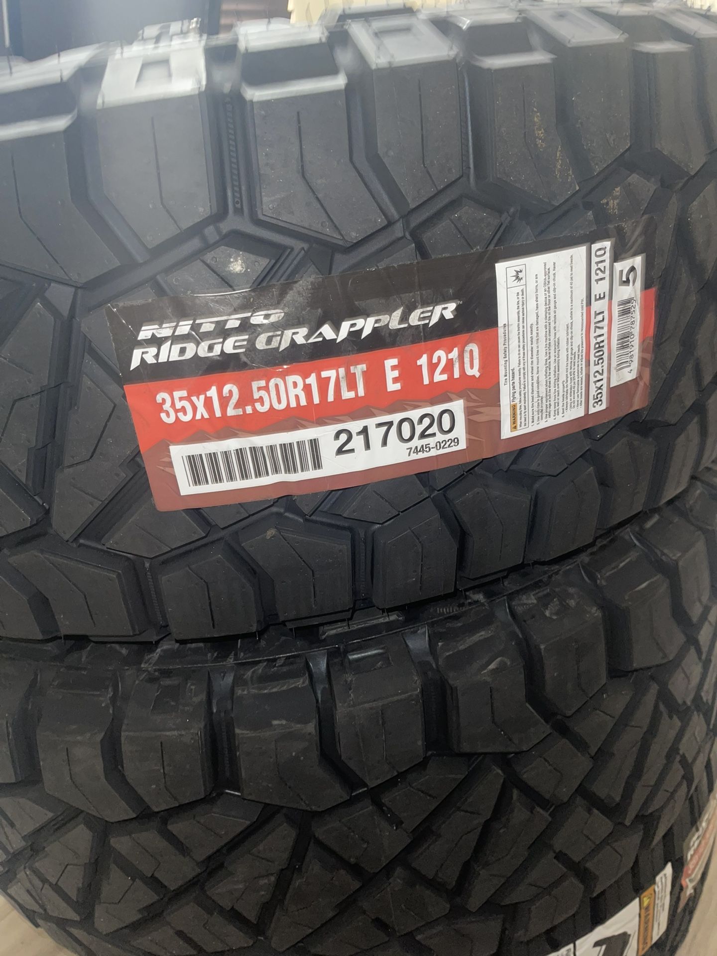 Nitto Ridge Grappler 35X12.50R17