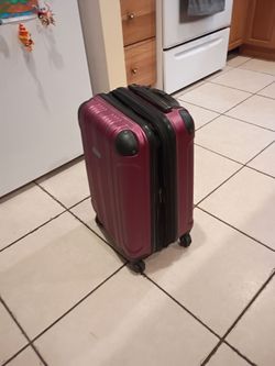 Hard Shell Carry-On Spinner Luggage