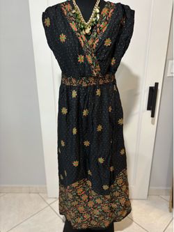 Women’s dress
