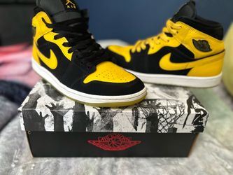 Air Jordan 1 mid se black and yellow
