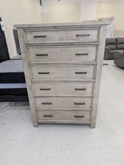 Sullivan Drift Chest*