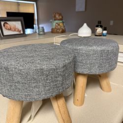 2 Stools 
