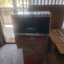 Panasonic Microwave 1200watts