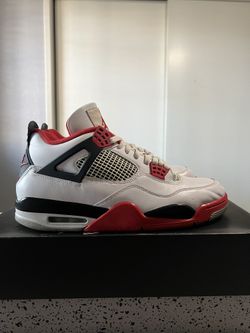 Jordan 4 “fire red”