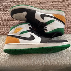 Jordan 1 Mid Oakland 