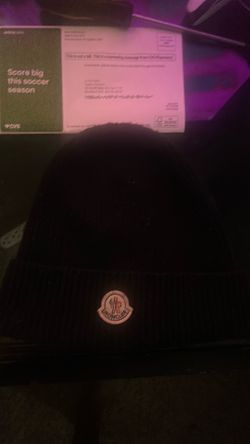 moncler hat black