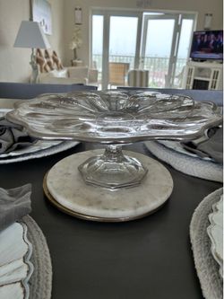 Beautifully detailed Cake dish