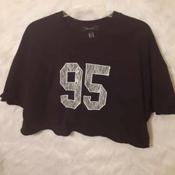 Forever 21 Laced 95 Cropped Tee Size 1X
