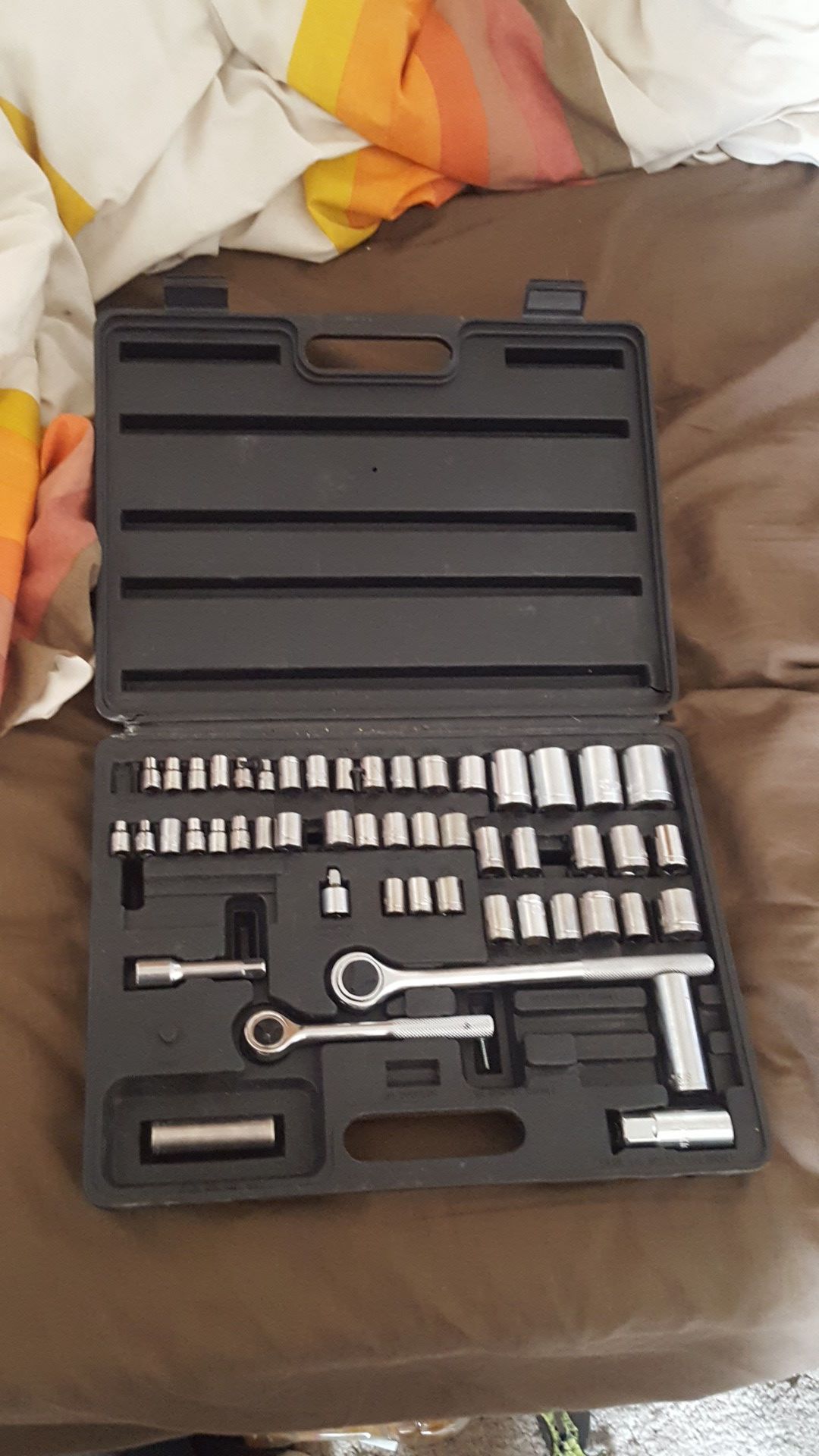 Ratchet and socket tool box