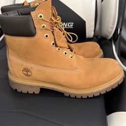 Timberland Boots Men’s 8.5 – Great Condition