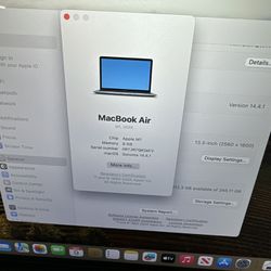 Apple 2020 MacBook Air 13- Inch M1 8Gb/256 SSD Laptop 