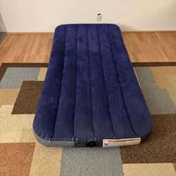 Intex 8.75" Classic Downy Inflatable Airbed Mattress, Twin (Pump Not Included)