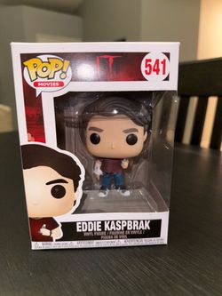 Funko Pop! Vinyl: It - Eddie Kaspbrak (w/ Broken Arm and Inhaler) #541