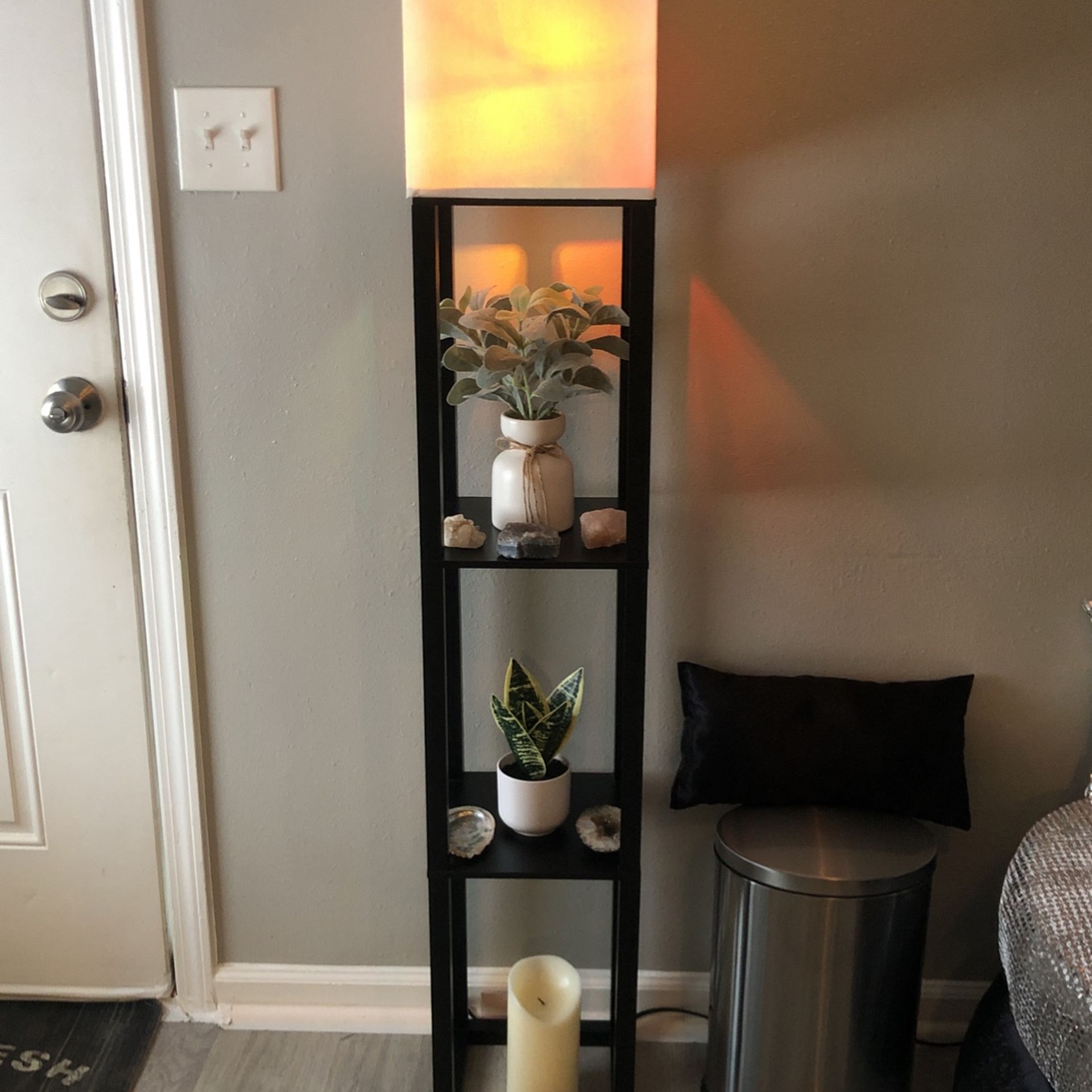 Very Nice. Lamp Like New. $30 Obo.