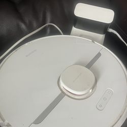 Dreams Robot vacuum 
