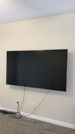 Large Flat Screen TV Wall Mounted