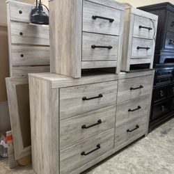 Queen bedroom set (FREE 24H DELIVERY AND SETUP)