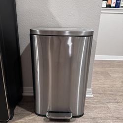 Premium Trash Can
