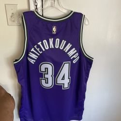 Giannis Antetokounmpo Milwaukee Bucks Nike Men’s NBA Classic Jersey XL