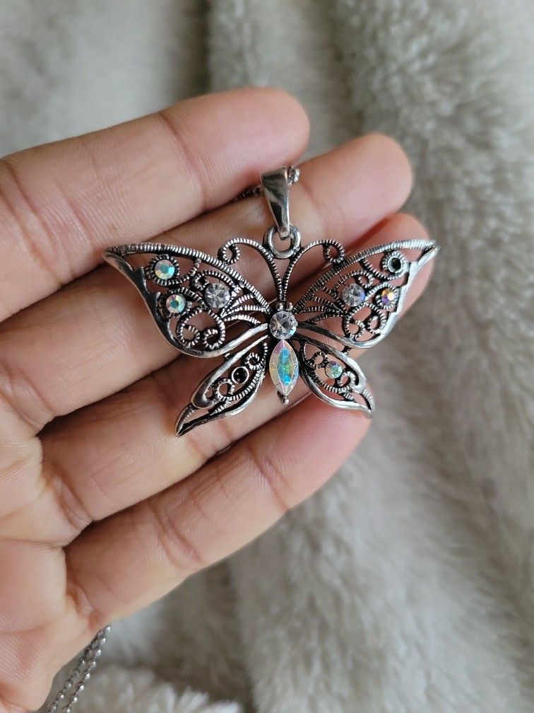 Rare Unique Butterfly Pendant Necklace