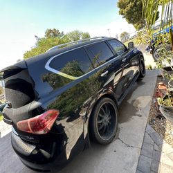 2012 Infiniti Qx56