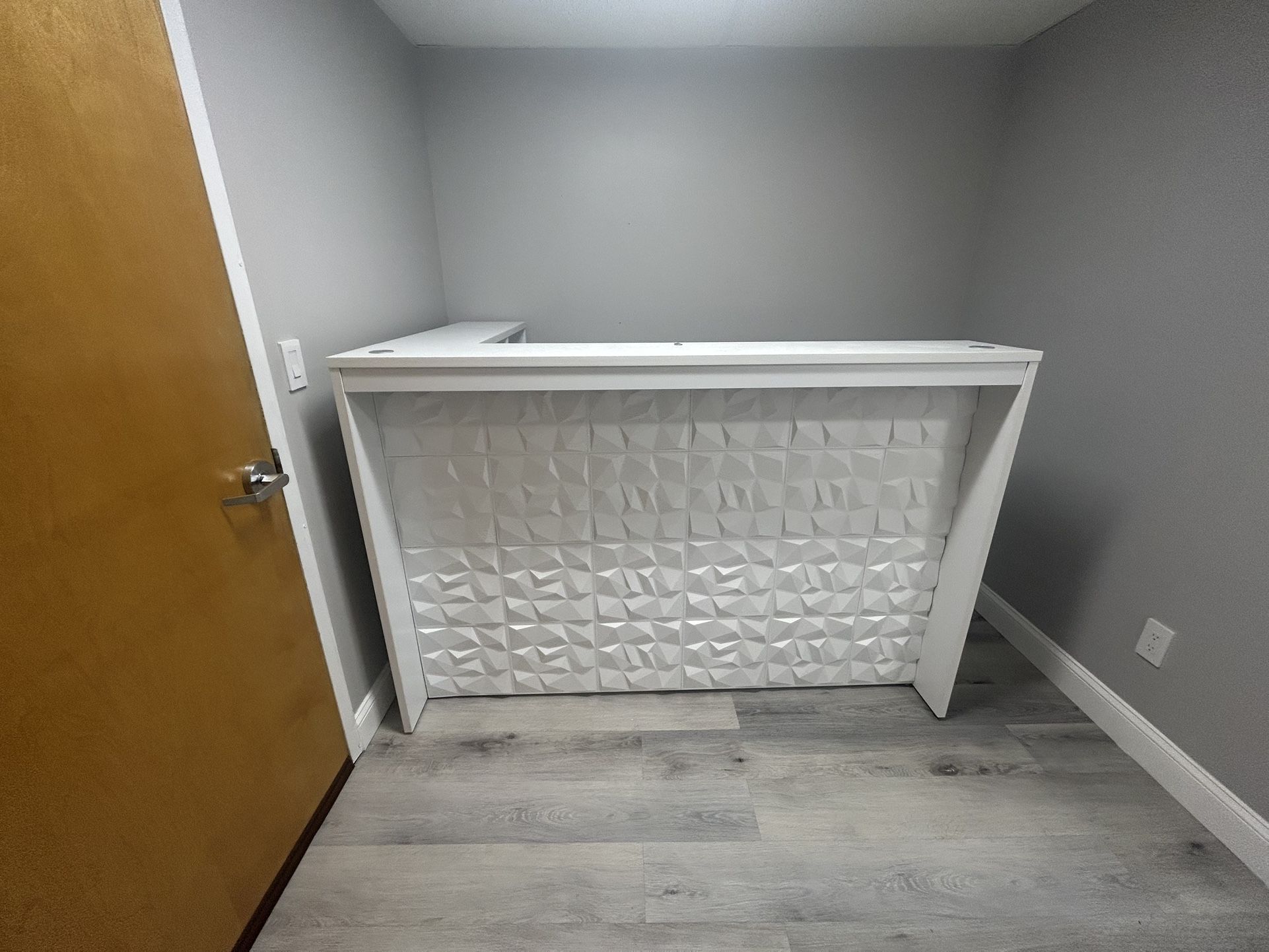 Front Office Desk