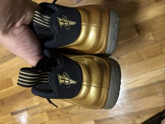 Gold Foams Size 10.5