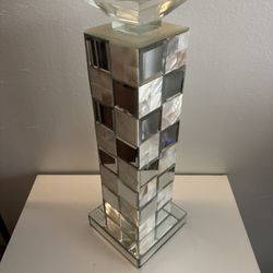 Modern checkered pillar candle holder