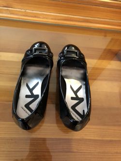 Ann Klein women size 6 pumps
