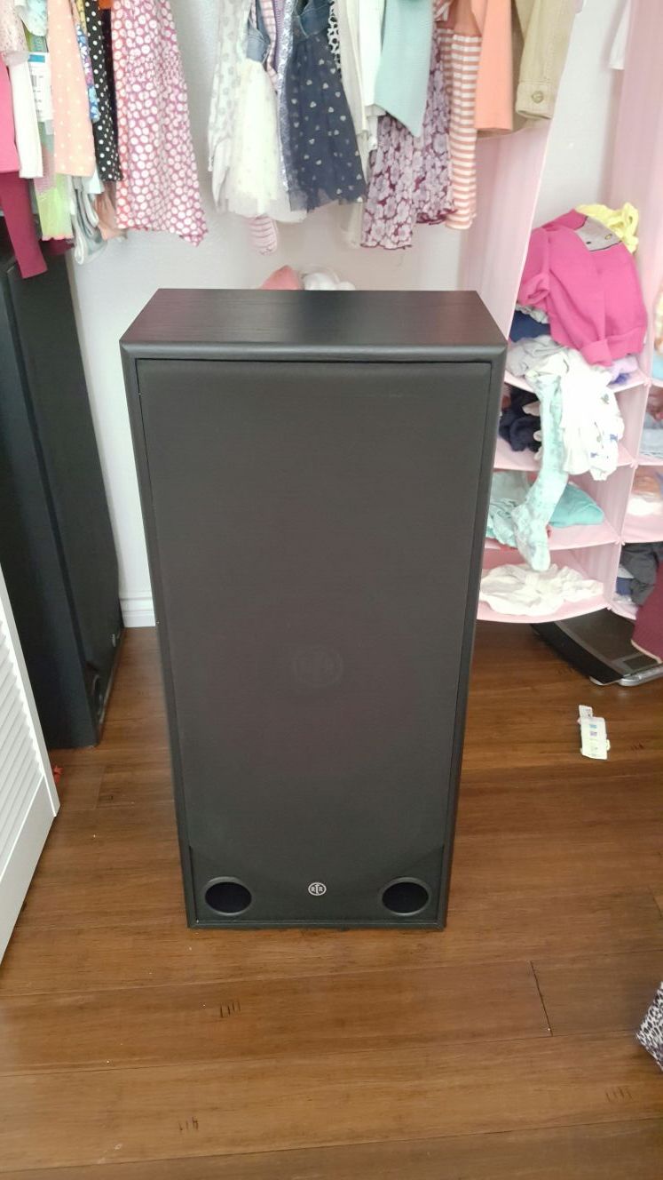 Tower speakers Bic America rtr 1530