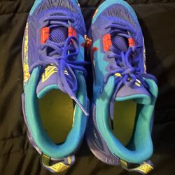 Boys Basketball Shoes 