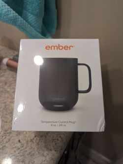 BRAND NEW EMBER TEMPERATURE CONTROLLED APP MUG