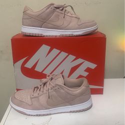 Nike Dunks (Soft Pink)