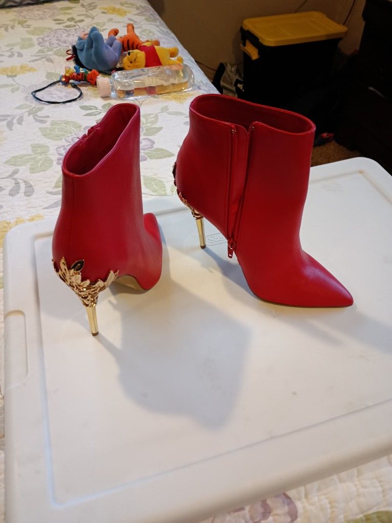 New Size 7 For 20.00