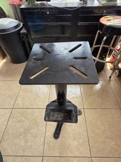 Grinder pedestal stand