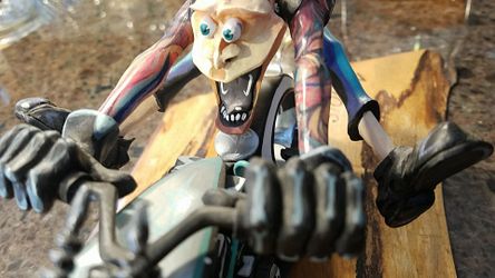 Terry Ross sculpture