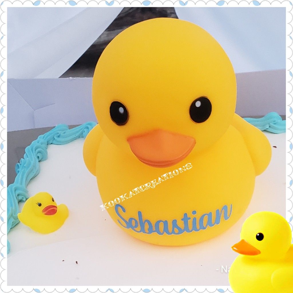 Giant rubber ducky