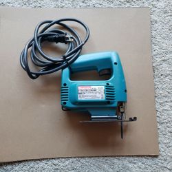 Antique jig saw Makita 4320 in perfect condition. 