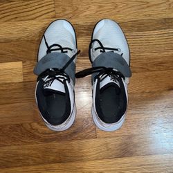 Nike Basketball Shoes ( Size 9 Men)